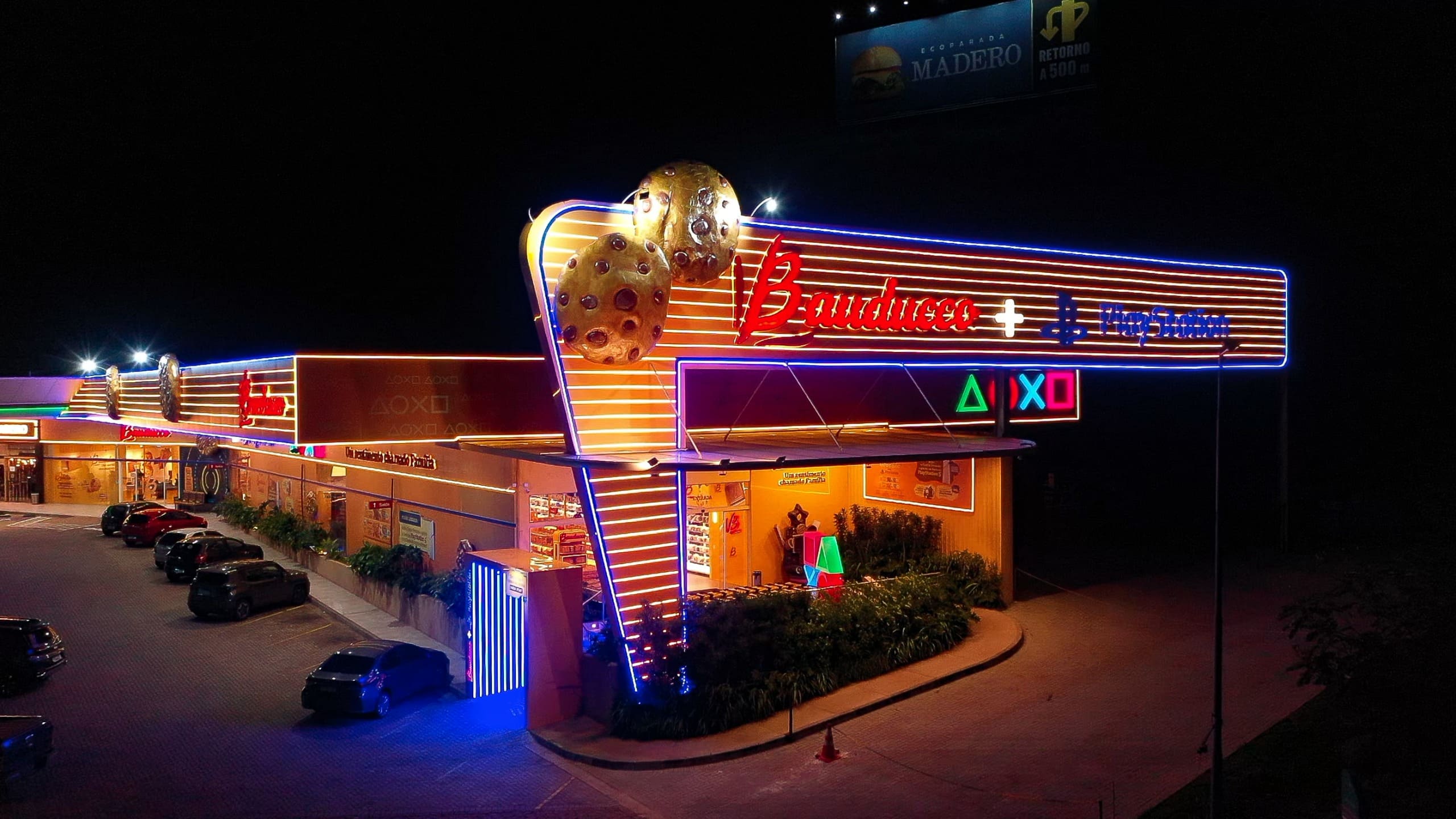 FACHADA BAUDUCCO + PLAYSTATION 1