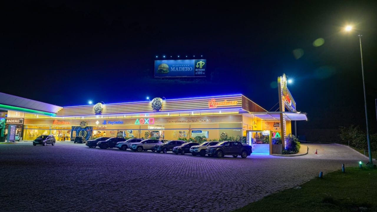 FACHADA BAUDUCCO + PLAYSTATION 5