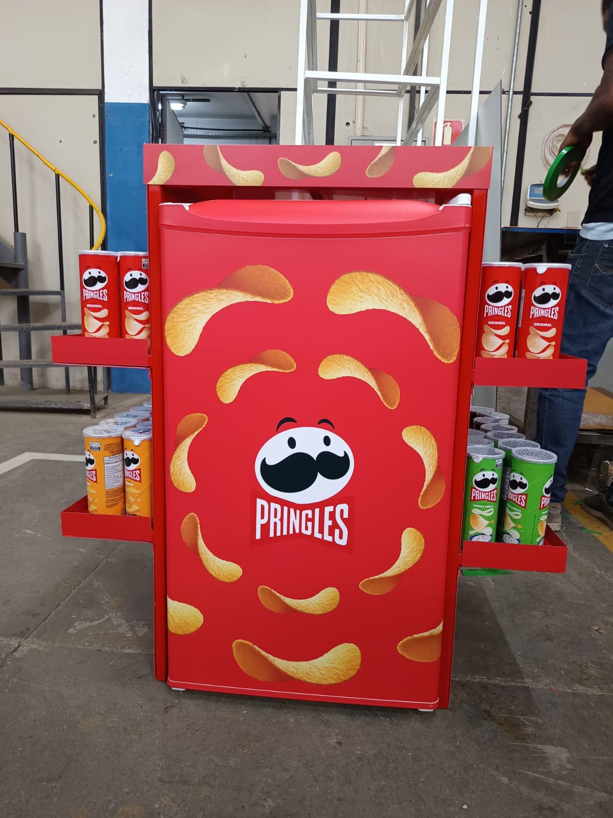 GONDOLA-PRINGLES-